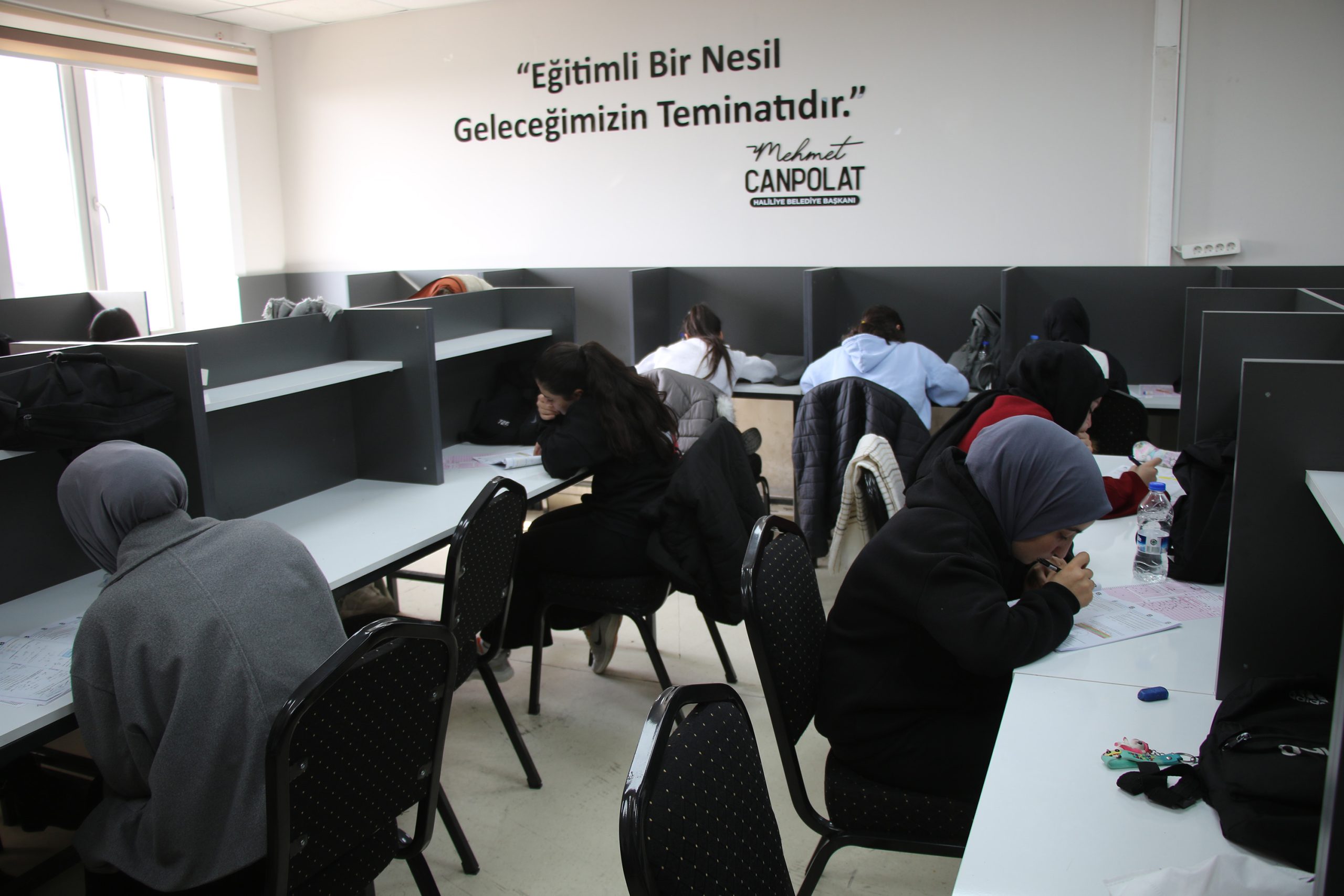 HALİLİYE’DE GENÇLERE BÜYÜK DESTEK